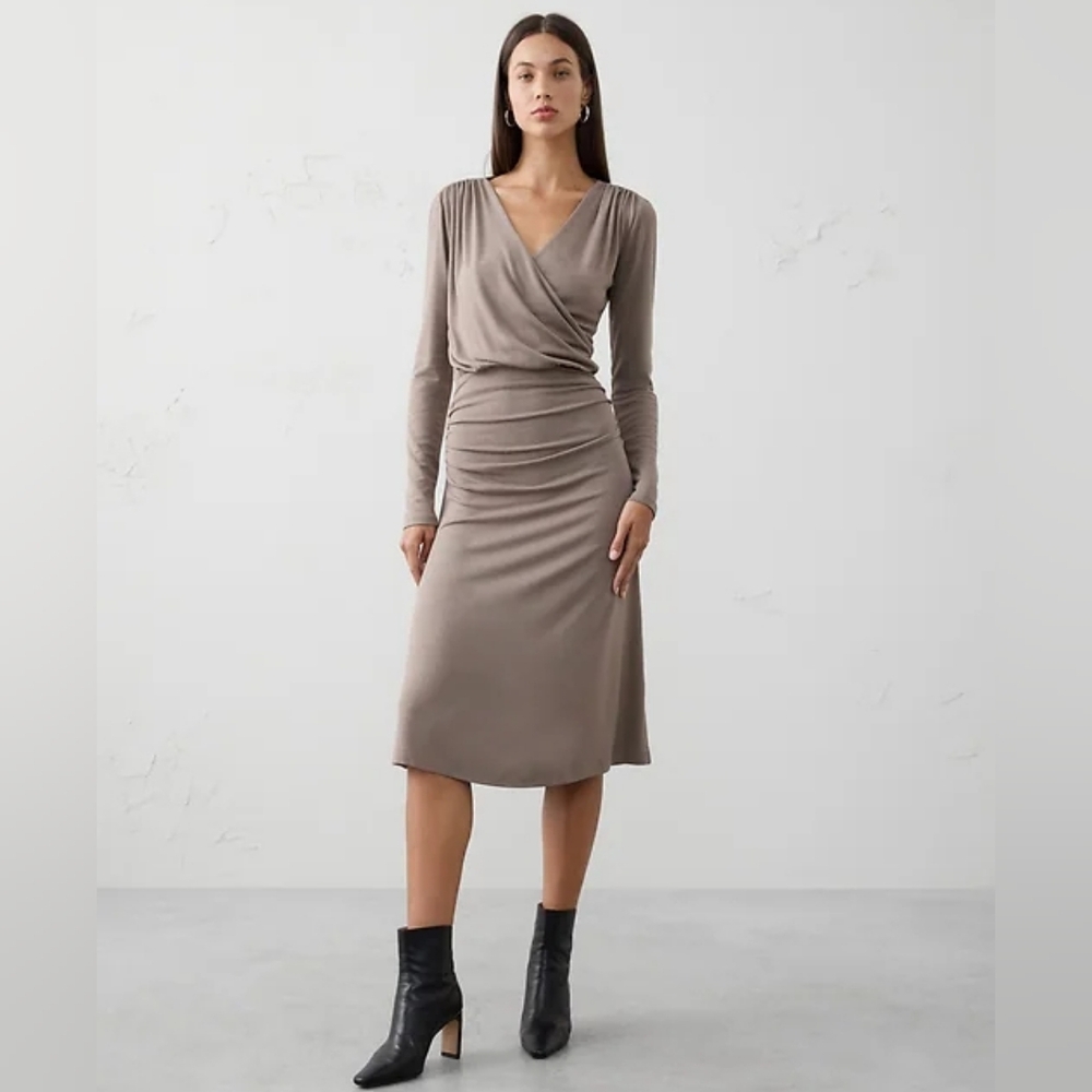NWT BANANA REPUBLIC | $100 Soft Luxe  Knit Wrap Midi Dress